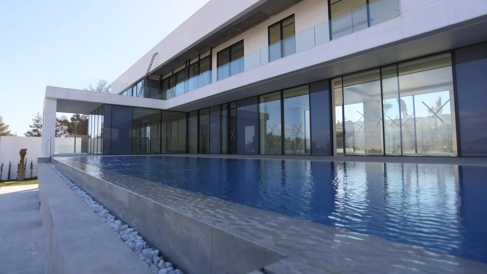 Modern Residential Villa